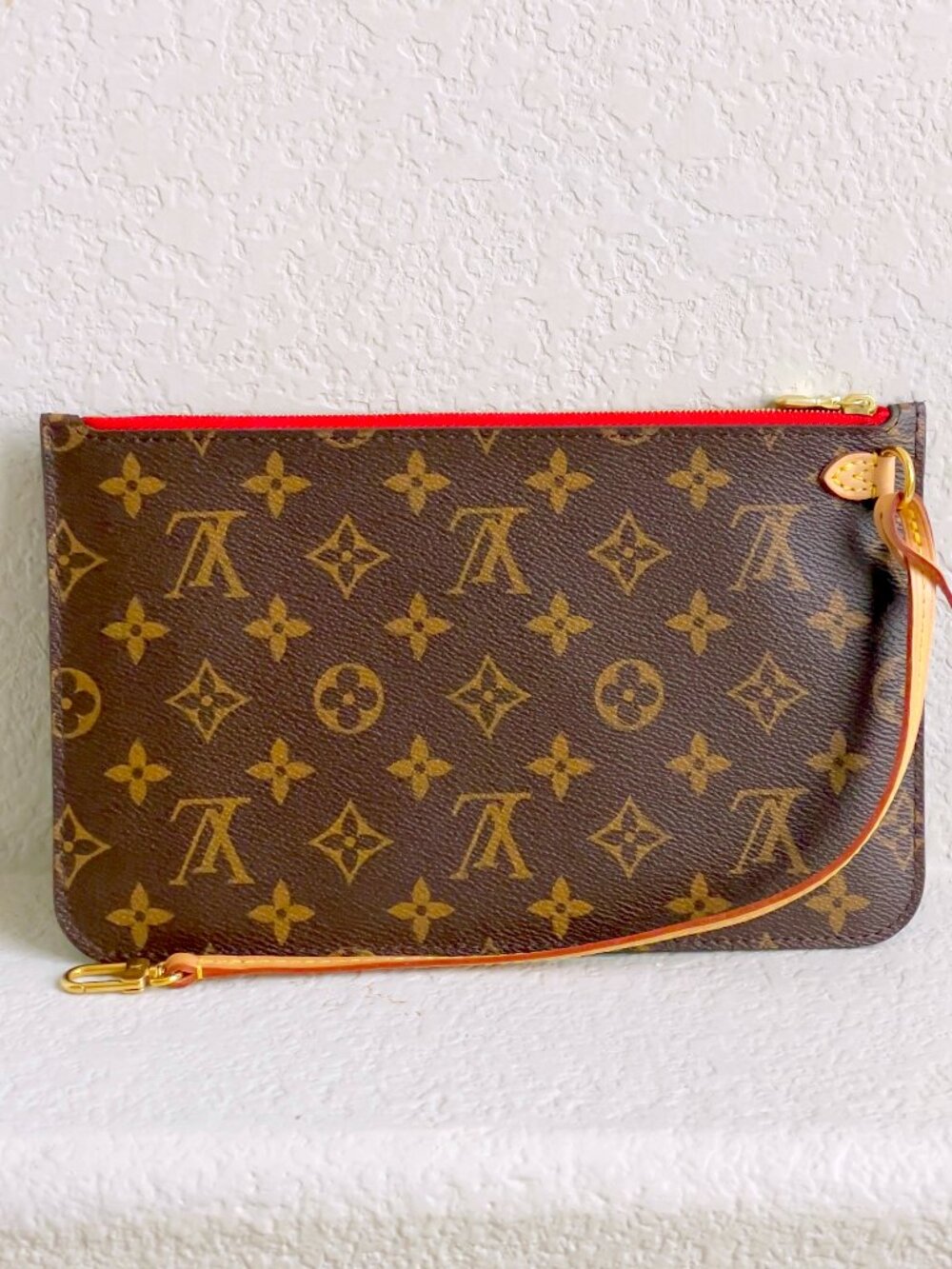 Louis Vuitton Monogram Neverfull Pouch - Picture 1 of 6
